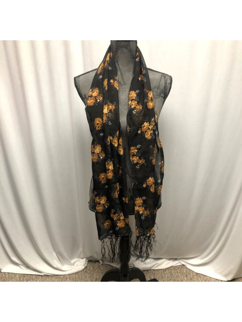 Ucho Bali Black Gold Metallic Floral Scarf Fringe Lightweight Sheer 19.5x63in